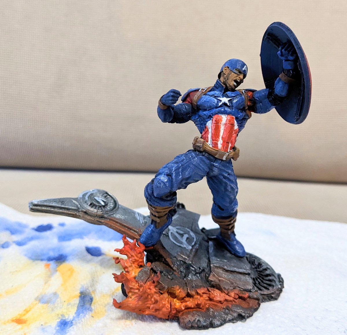 LeeJSinclair's tweet photo. 75m painted model trying to get a comic book style going #marvel #minature #painting https://t.co/WUkH26twl7