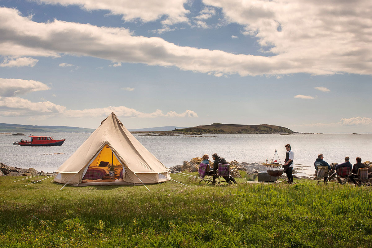In need of a holiday? 😍  Here's 10 amazing #luxurytravel experiences <a href="/GlenappCastle/">Glenapp Castle - A Relais & Châteaux Hotel</a> @themontaguarms <a href="/the_carter_co/">The Carter Company</a> <a href="/armathwaitehall/">Armathwaite Hall</a> <a href="/LucknamPark/">Lucknam Park Hotel & Spa</a> @CotswoldsHide <a href="/BoveyCastle/">BoveyCastle</a> @storrshall <a href="/pobhotels/">PoB Hotels</a> #travelUK #travel #Stay

britishtraveljournal.com/10-of-the-best…