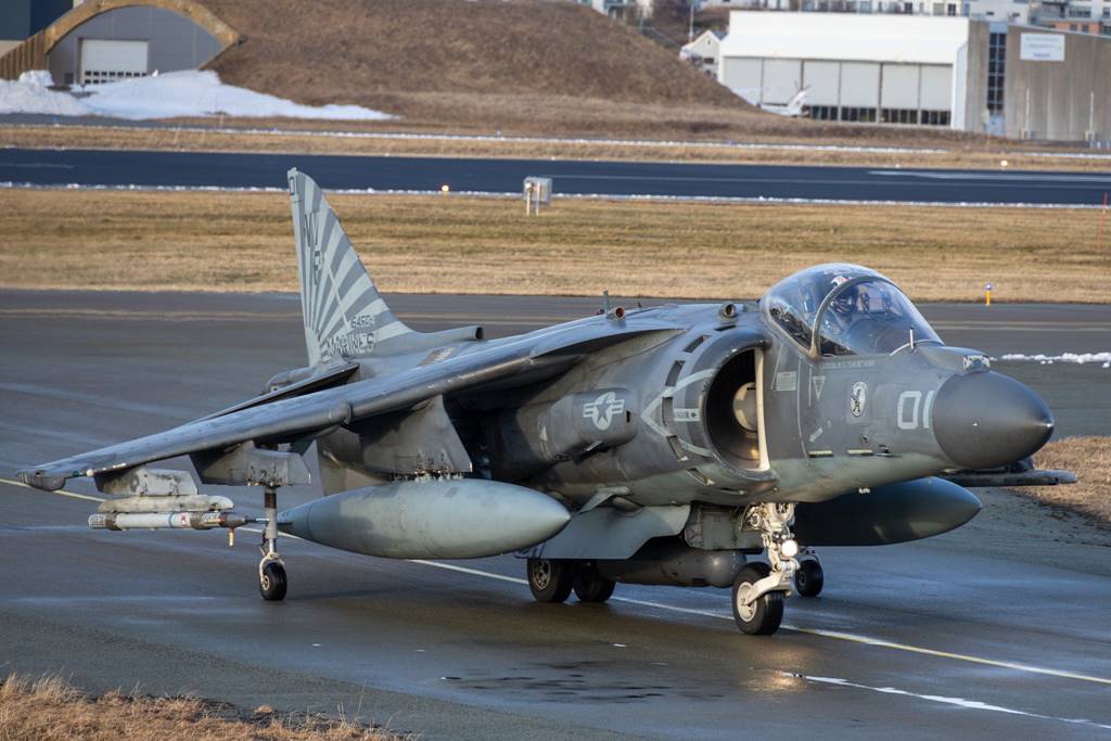 bbfaviation's tweet photo. US Marine Corps Harriers arrive in Norway for Cold Response 22 exercise. Read more 👉https://t.co/17xz0w7Eby #Norway #Marines #aviation #aviationdaily #aviationlovers #aviationnews #defence #avgeek #avgeeks https://t.co/RbmUADqH2a