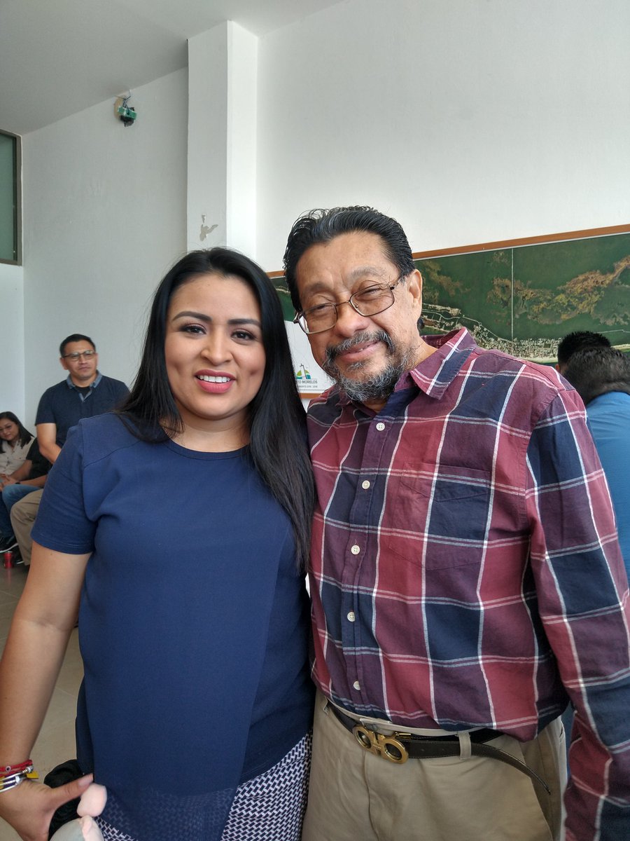 Muchas gracias por la deferencia a mi persona estimada Presidenta y amiga <a href="/BlancaMerariPM/">Blanca Merari Puerto Morelos</a> un honor y compromiso colaborar en la #AdministraciónPública del #XIMunicipio #PuebloConEncanto #PuertoMorelos  <a href="/abrahammasegosa/">abrahammasegosaraña</a> <a href="/LilianJVC/">Lilian Villanueva</a> <a href="/licsergiochago/">Sergio Chalé Gómez</a> <a href="/PoroMedina/">Moyses Medina Cahuic</a> <a href="/mapachestec/">@MAPACHESTec</a>