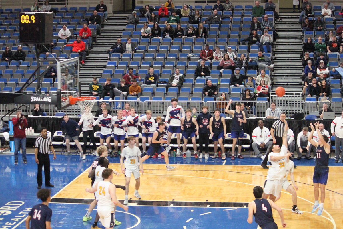 StephHartleben's tweet photo. The shot that sealed the deal and the celebration that followed. Way to close it out, @HindererTrayton @BballCentury https://t.co/6mJtLObThL