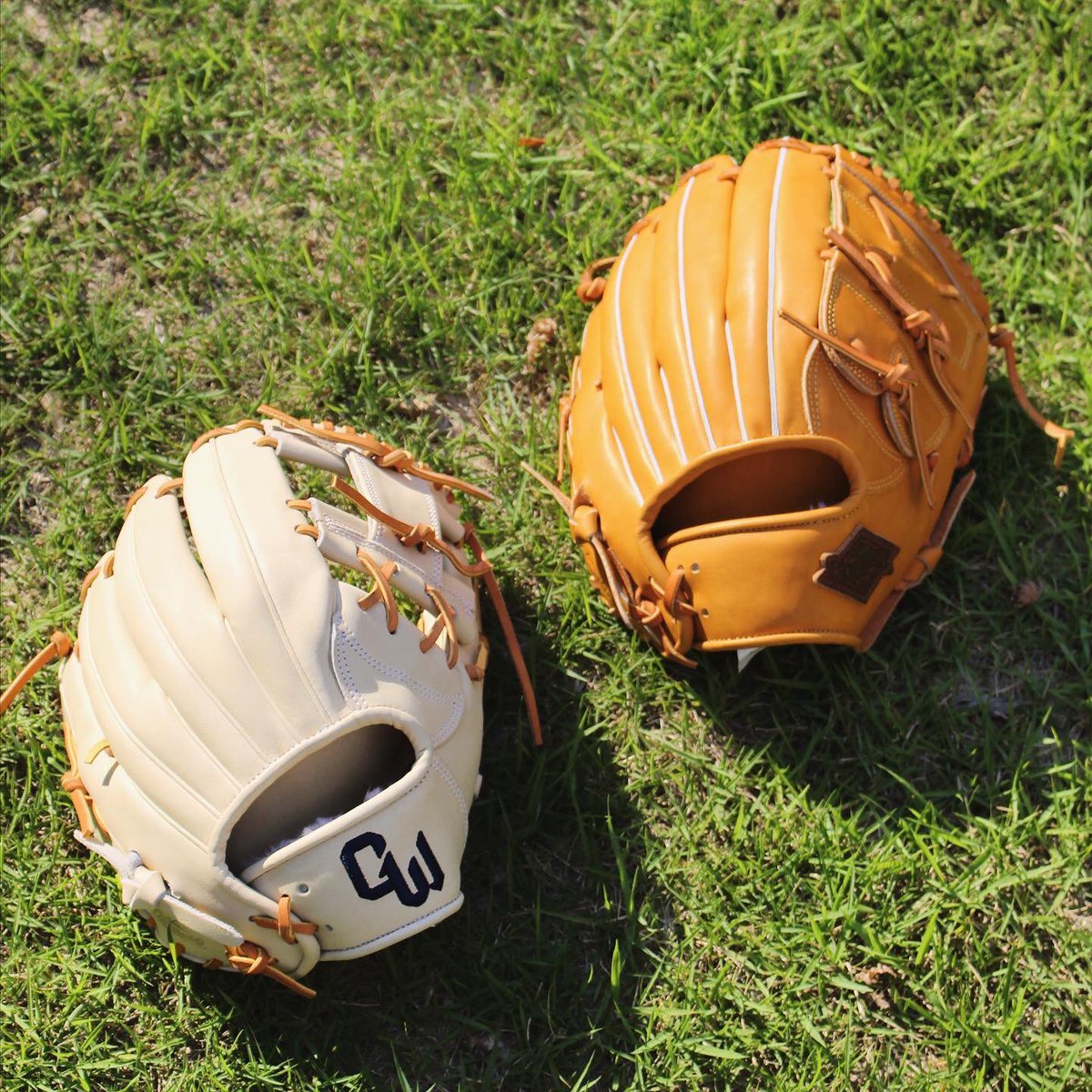 theGloveworks's tweet photo. 20% off Pro Kip Sale⚡️
Enter code “KIP20” (valid thru 3/14) and start your season⚾️
#gloveworks #prokip #sale #baseballisback #mlb #openingday
#グラブワークス https://t.co/Swz8E682f1