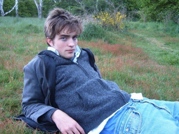 chicagoRebel's tweet photo. Robert Pattinson in the early 2000’s https://t.co/Gd2JNGuxQA