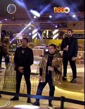E o PA e Scooby que parecem segurança particular do Arthur kkkkkkkkk 
Tô no chão 

Baby 95 luisa #festabbb22 Pantene MORTO Gil e Juliette o vyni Ananconda Envolver Paulo André