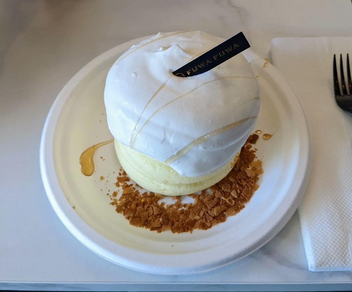 KoehnJosh's tweet photo. I immensely enjoyed my first ever #japanesepancake #soufflè #fuwacafe https://t.co/MtHUqj5rWl