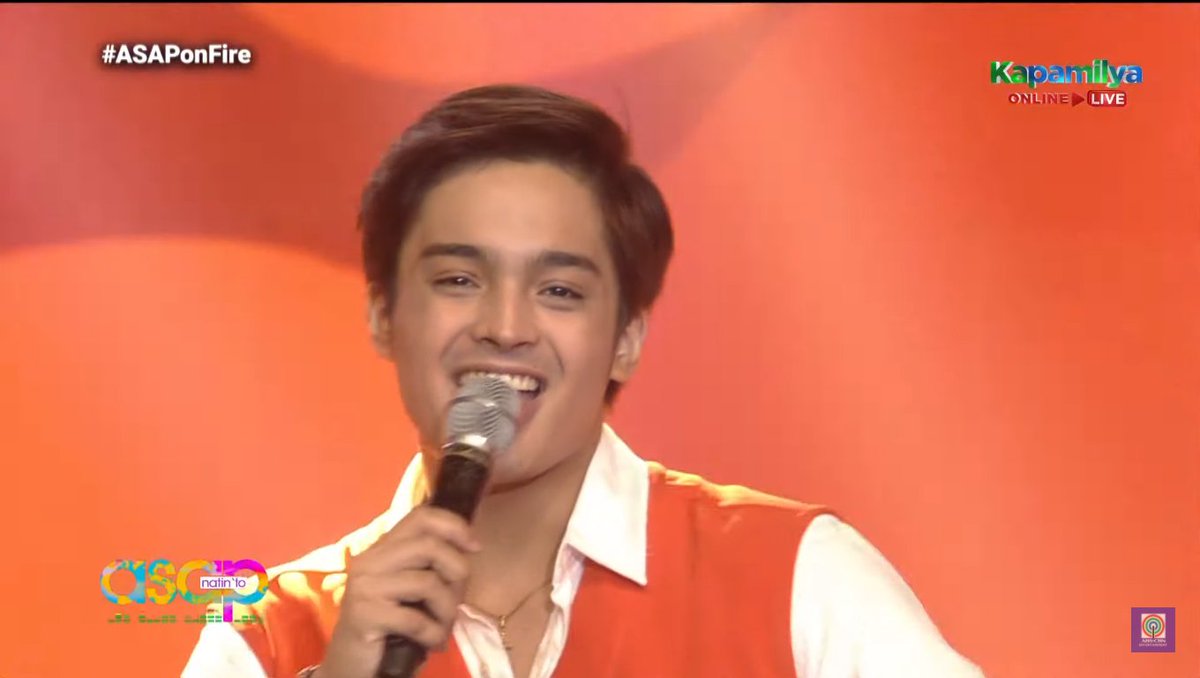 bentolentino11's tweet photo. No matter what mean things they say about you @kdestrada_, for us Sunsets, you're still our best boy.  Our love for you won't fade. We're really proud of you! We always stupid you! 👎👌💛💛💛

"Ampogi pogi ni KD" -- insert Anji's voice

#KyJi 
#KDEstrada https://t.co/3rdlHN63YH