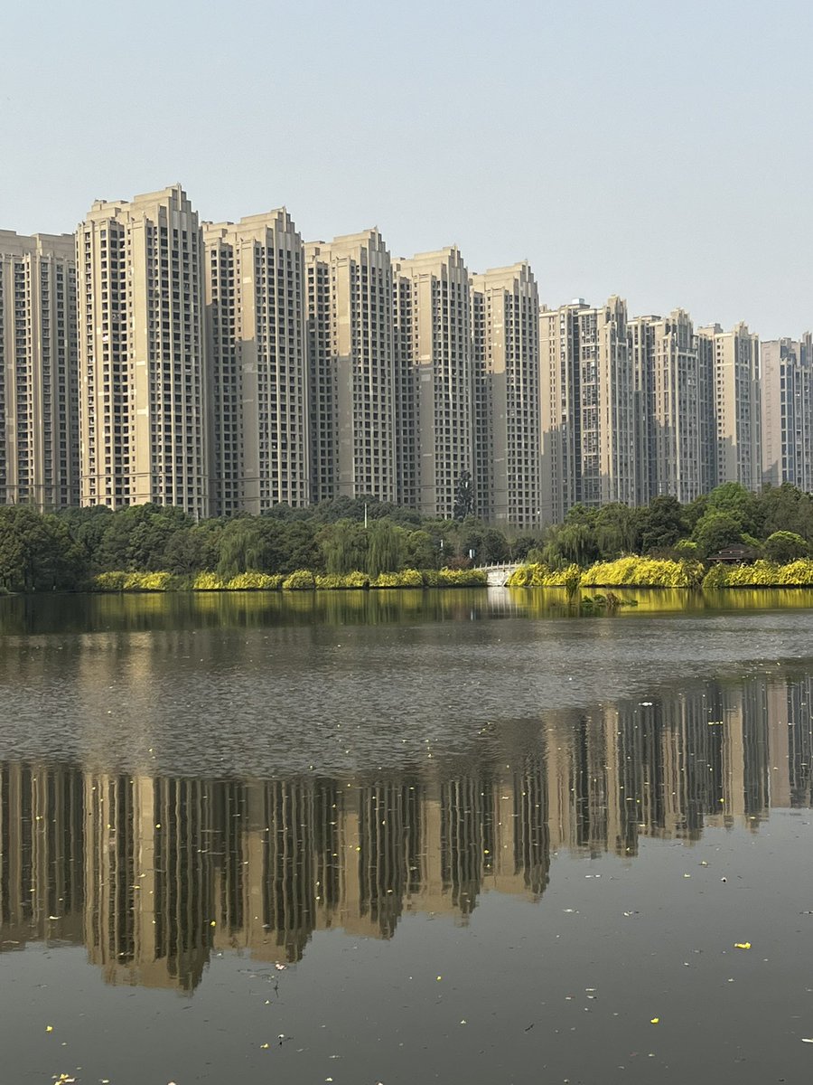 Velvet Art tweet media