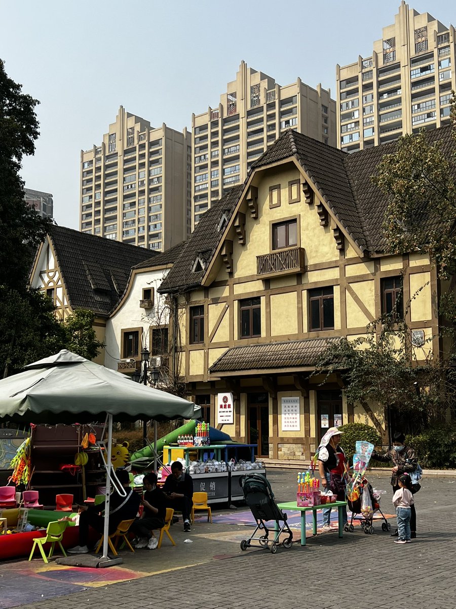 Velvet Art tweet media