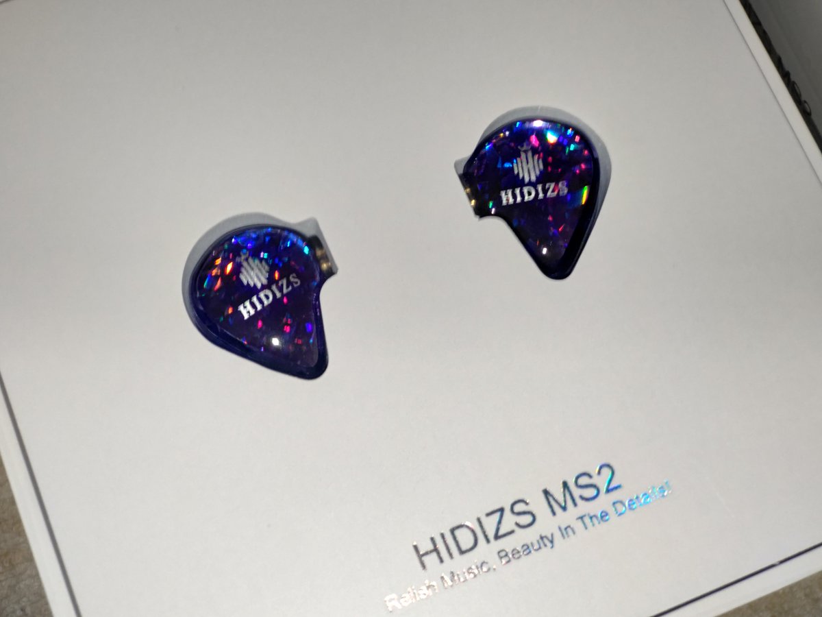 BoB_BAROQUE's tweet photo. 中華イヤホンの沼は深い( ´-`)
#HIDIZS
#ap80proX
#ms2 https://t.co/WGcIT7BoJX