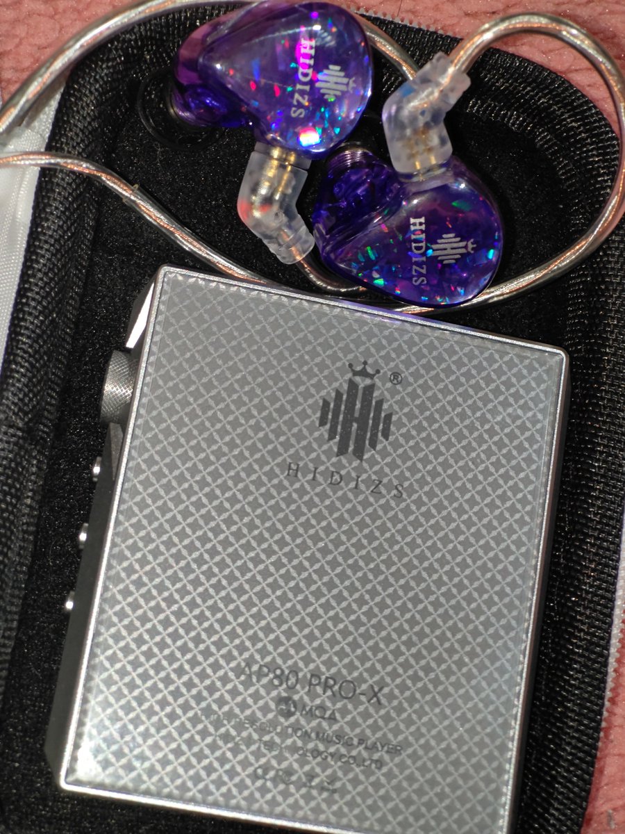 BoB_BAROQUE's tweet photo. 中華イヤホンの沼は深い( ´-`)
#HIDIZS
#ap80proX
#ms2 https://t.co/WGcIT7BoJX