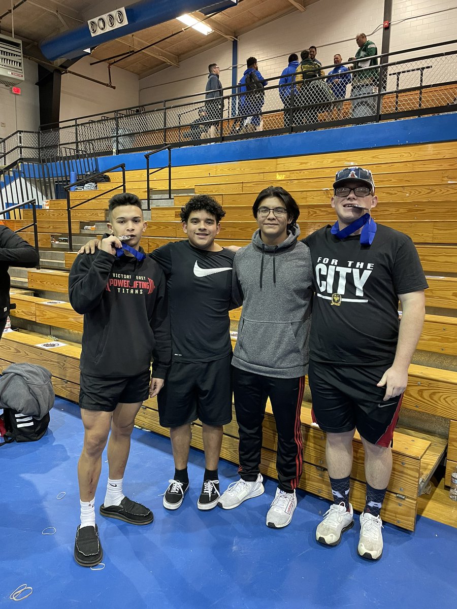 CoachHERN4NDEZ's tweet photo. Took 6 to Regionals, taking these 4 to State!! 2 second place finishes that needed to pull for the win, 1 9/9 performance, a huge rebound from a missed lift, and a Regional squat record(715 lbs). See y’all in Abilene. https://t.co/3LoB5cJsvN