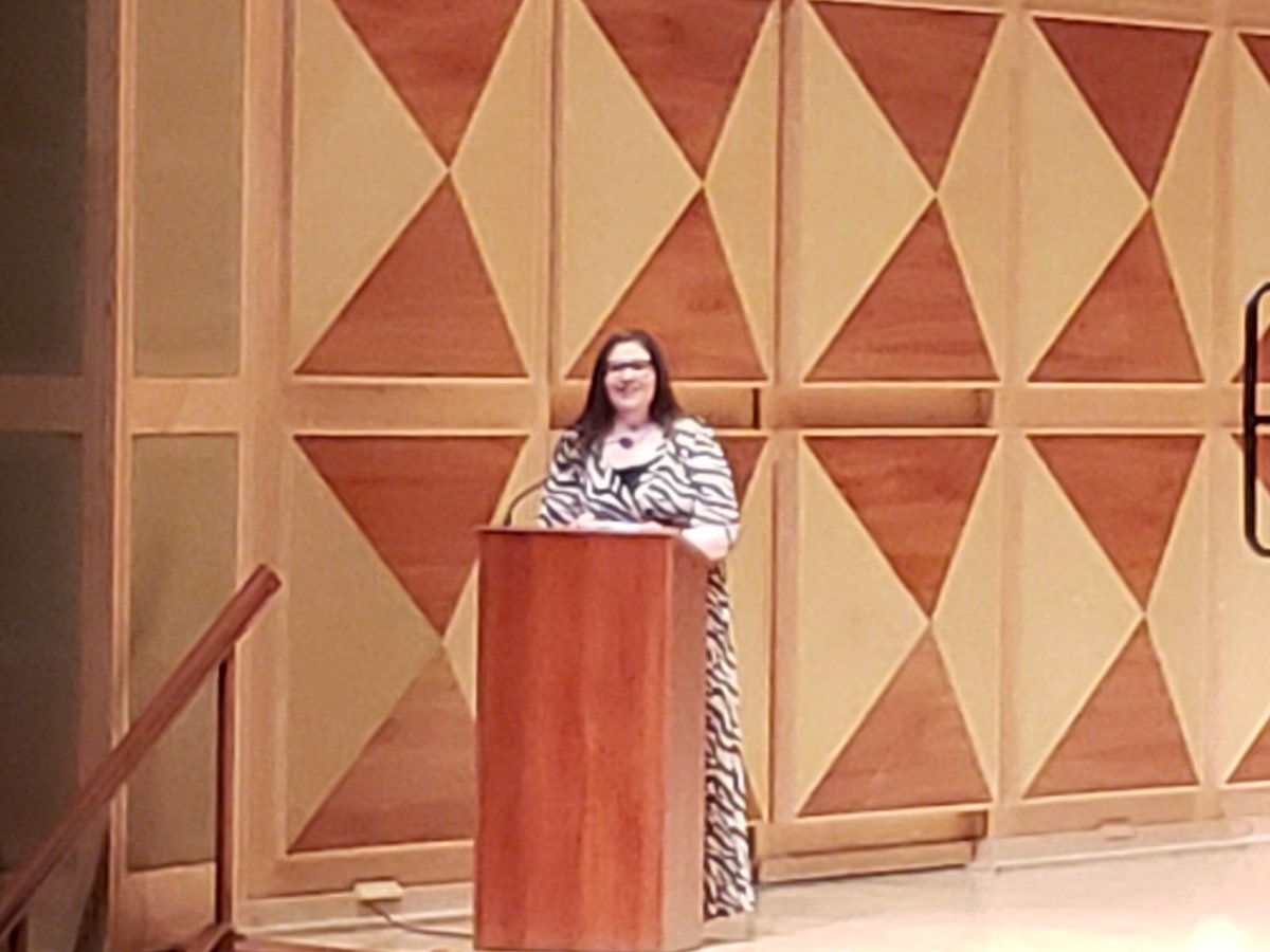 We are so proud of our 17 Fowler High students who performed tonight with the Fresno and Madera Counties Honor Choir! Each student got a $2,000 scholarship to Fresno Pacific! Shout out to Mrs. Austin for representing Fowler USD!