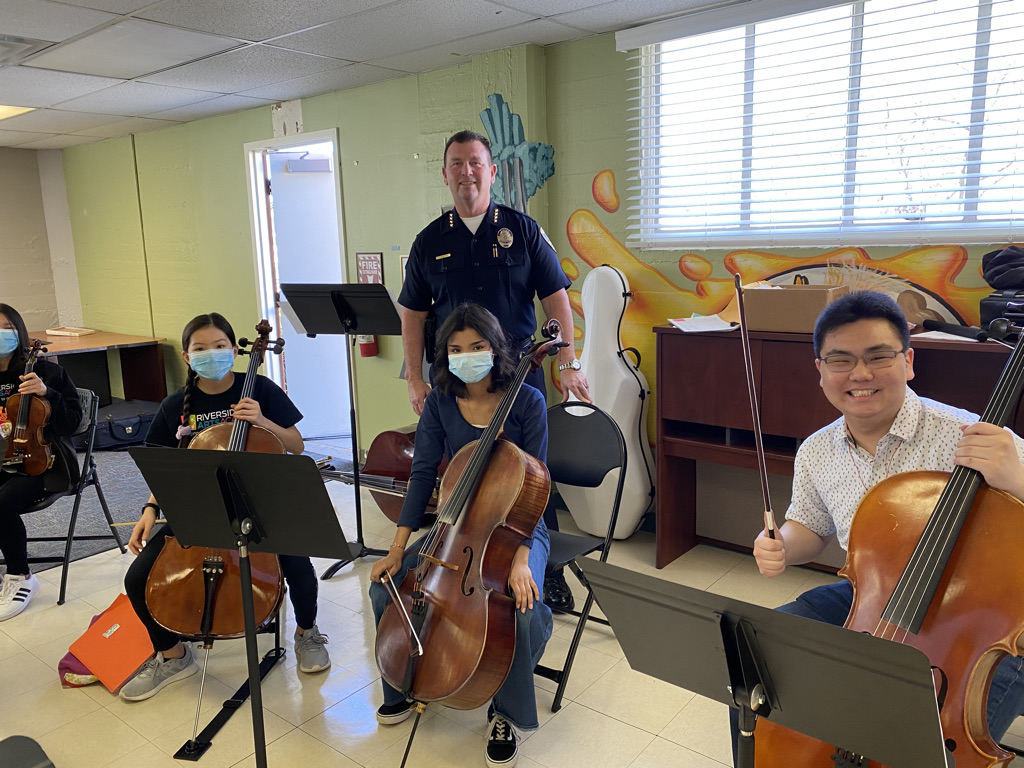 RivArtsAcademy's tweet photo. Chief Larry V. Gonzalez, @RiversidePolice and RAA, Board Member, visits the Riverside Youth Orchestra. We are fortunate to have Chief Gonzalez's support and service as a role model to our young musicians and community.
...
#RiversideCA #RiversidePD #RiversidePolice https://t.co/68LQWd2oDn
