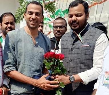 GunjanINC's tweet photo. भारतीय युवा कांग्रेस के राष्ट्रीय प्रभारी श्री @Allavaru जी को जन्मदिन की हार्दिक बधाई एवं शुभकामनाएं https://t.co/zSlCccjF7b