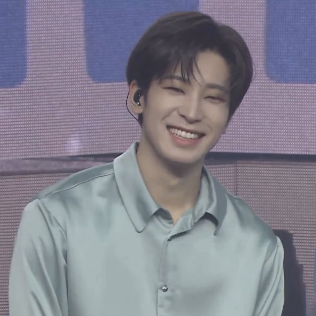 wonwoofiles's tweet photo. hi wonwoo lovers i know i said i’d be back after a week but unfortunately life had other plans and i think i’ll be on rest for a few days longer i’m really sorry :( 

hoping to be back by caratland! until then take care everyone 🤍🤍 https://t.co/4c2Me05BsN