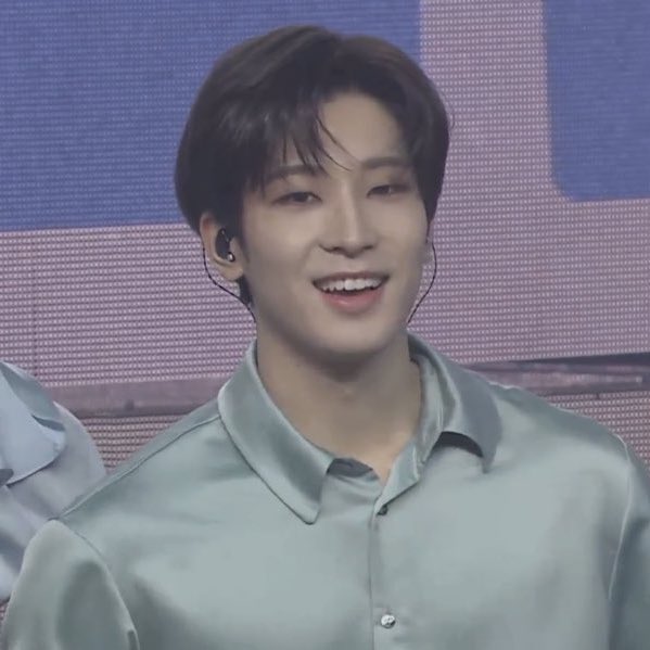 wonwoofiles's tweet photo. hi wonwoo lovers i know i said i’d be back after a week but unfortunately life had other plans and i think i’ll be on rest for a few days longer i’m really sorry :( 

hoping to be back by caratland! until then take care everyone 🤍🤍 https://t.co/4c2Me05BsN