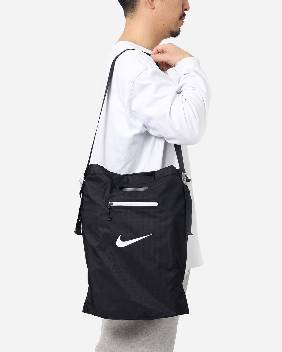 AandS_official's tweet photo. in store now
■NIKE STASH TOTE
COLOR : BLACK
SIZE : 13L (W36×D15×H43)
PRICE : ¥3,300 (tax incl.)
https://t.co/TsGTfgXowU
#a_ands
#NIKE
#NIKESTASHTOTE https://t.co/nHXd3UoRde