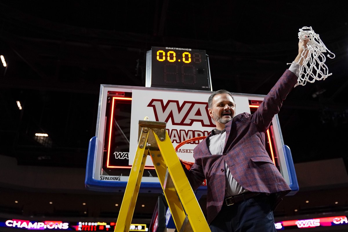 NMStateMBB's tweet photo. The Man™️ did it again. 

We're going dancing for the third time in @coachchrisjans tenure in Las Cruces. #AggieUp https://t.co/9ZA0LRPfYV