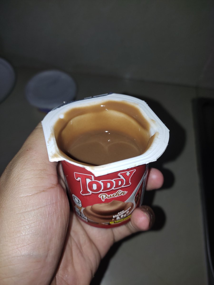 Josevalerios's tweet photo. Un fraude.. mejor me quedo con mi toddy normalito bien frío 😉 https://t.co/PoGKB4IKEG