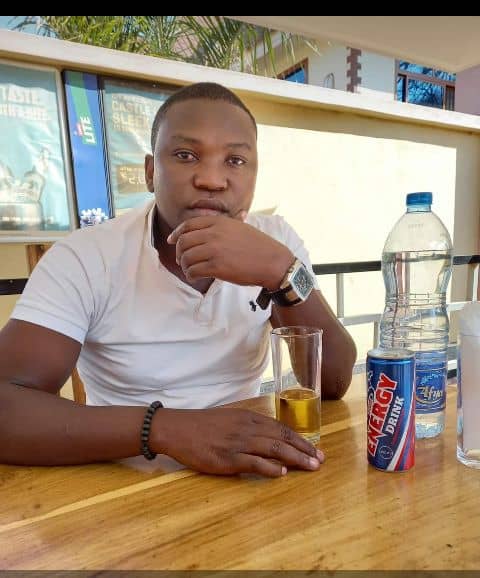 DeusMills's tweet photo. Ajali iliyoondoka na mdogo angu 
#BestBloodFriend
Gap jingine
#mama 2010
#Baba 2014
#Dogo 2022
Ahsante Mungu kwa maisha ya SAMSON MILLANZI

jina la Mungu lihimidiwe🙏🙏 https://t.co/ycXa6n4kZH