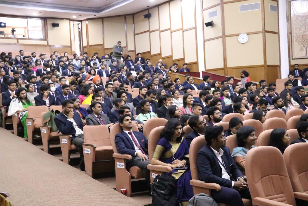 AnuragSrivstava's tweet photo. Absolute honour and privilege to be invited by @LBSNAA_Official to address the #96FC. Enjoyed interacting with young, bright civil servants of 2021 batch and rekindled fond memories of my stay during #66FC in 1999. Thank you @SSIFS for organizing this. https://t.co/zYtxmPMhe0
