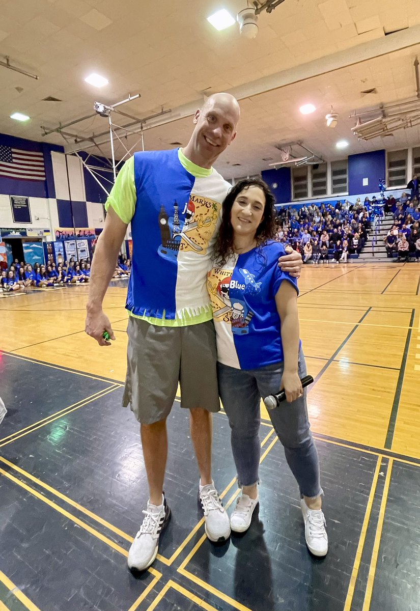OHSHennessy's tweet photo. Sports Night 2022 in the books! An amazing &amp; fun night full of hard work and passion. Great job to both teams! @OHSSAO @presti519 https://t.co/zxQajFqFBZ