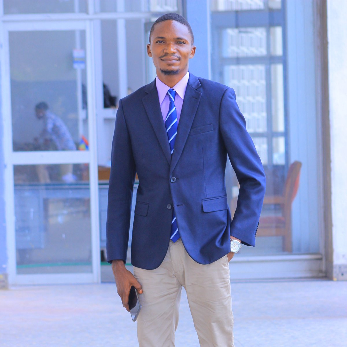 kabunbji's tweet photo. #NouvellePhotoDeProfil contre vents et marées ✊ https://t.co/ZNoctsWJL4