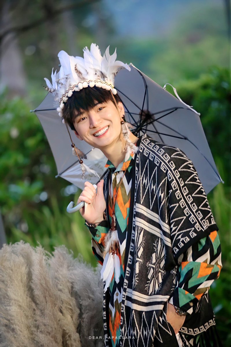 dear_papassara's tweet photo. ~ น้องคิดยิ้มแฉ่ง แก้มแด๊งแดงงงงงงงงง 😊☺️

#AISCallingMelodyPartyOntheHill
#KristPerawat https://t.co/GR0L8pfej3