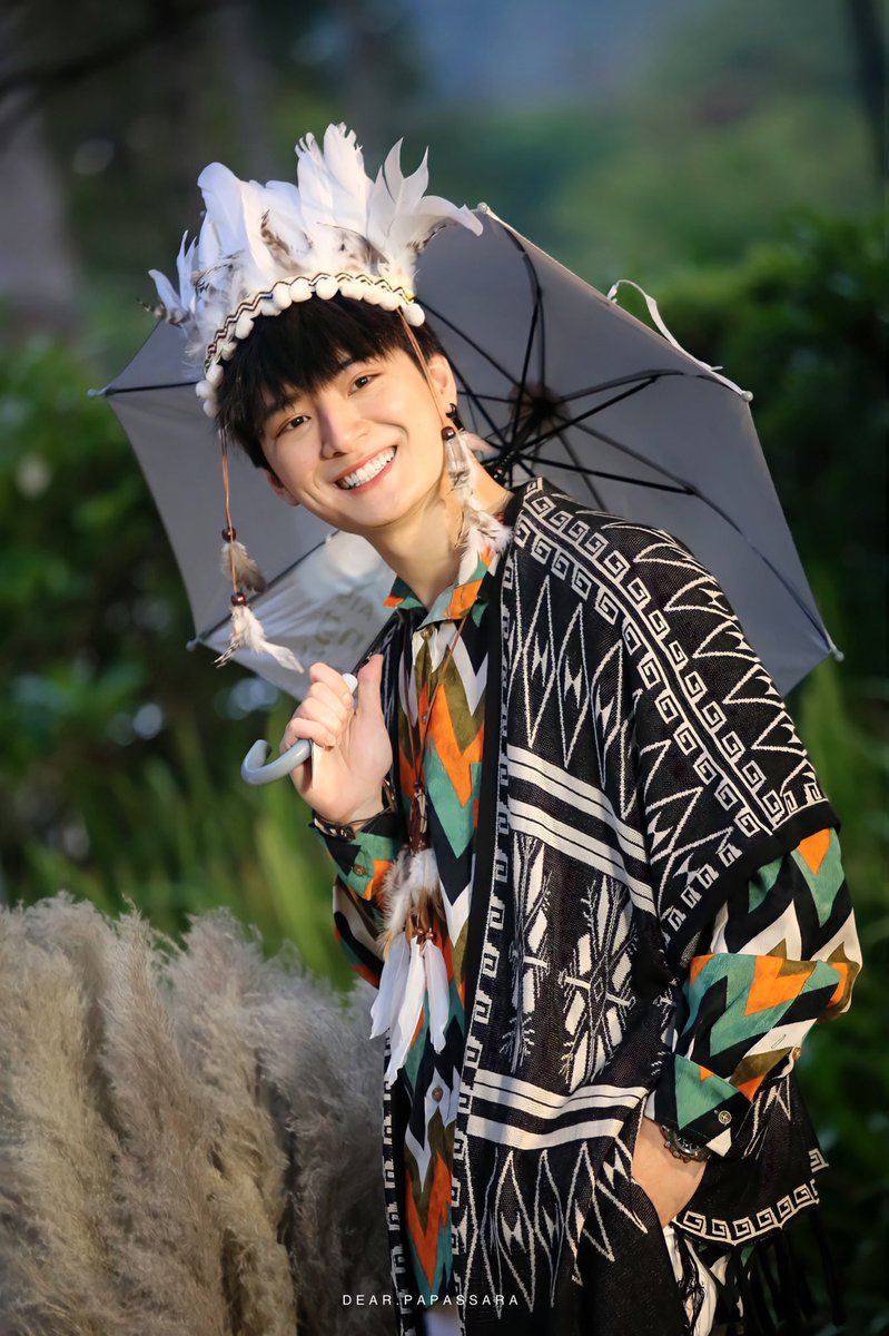 dear_papassara's tweet photo. ~ น้องคิดยิ้มแฉ่ง แก้มแด๊งแดงงงงงงงงง 😊☺️

#AISCallingMelodyPartyOntheHill
#KristPerawat https://t.co/GR0L8pfej3