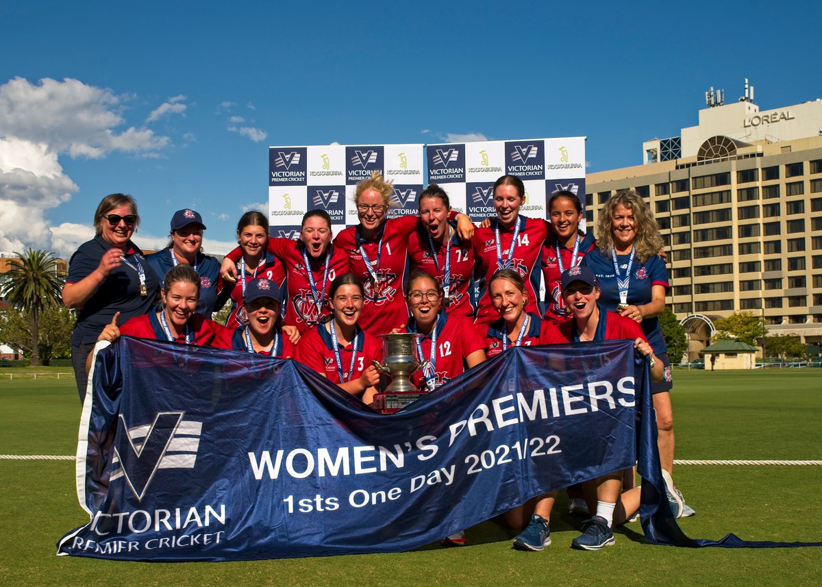 Presenting to you your 2021/22 <a href="/vicpremcricket/">Vic Premier Cricket</a> Womens 1stXI Premiers......
<a href="/MelbCC/">Melbourne CC</a> 🥳👏
Well done <a href="/CarltonCCScores/">Carlton Cricket Club</a> on making the final.
<a href="/cricketvictoria/">Cricket Victoria</a> 
🙂🏏📷