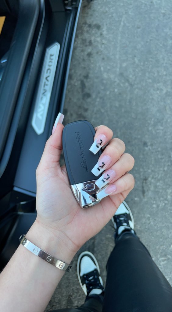 I JUST BOUGHT A LAMBORGHINI AVENTADOR ROADSTER ❤️‍🔥❤️‍🔥 happy birthday to me 🥲