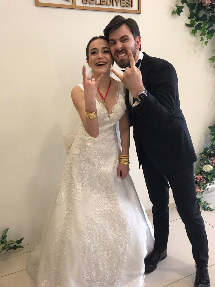 Evlendik👰🏻‍♀️🤵🏻‍♂️ <a href="/unlemunsalun/">Yusuf Ünsal KAHRAMAN</a>