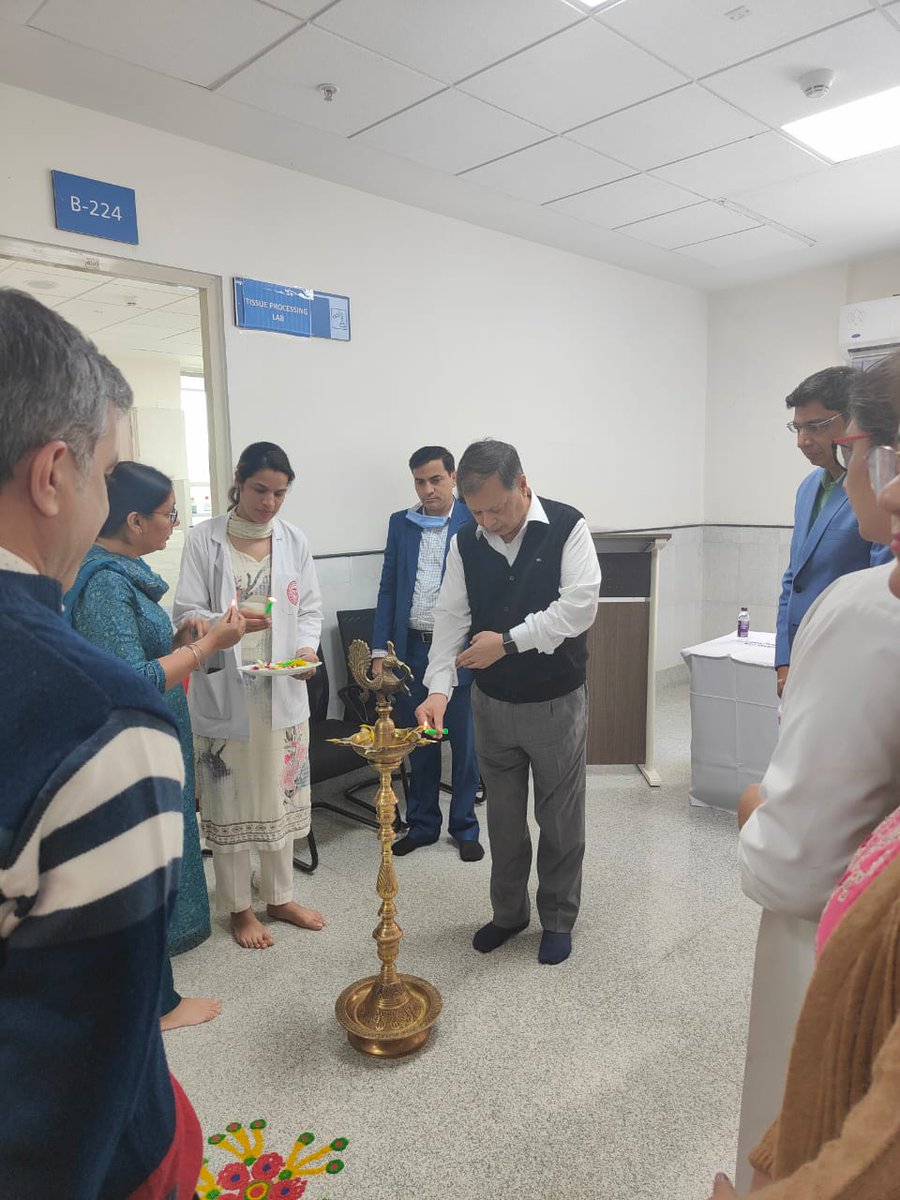 AiimsBathinda's tweet photo. Inauguration ceremony of opening of Histopathology service at All India Institute of Medical Sciences Bathinda.

#AIIMSBathinda #AIIMS #Histopathology #departmentofpathology https://t.co/WGGR3TgBDh