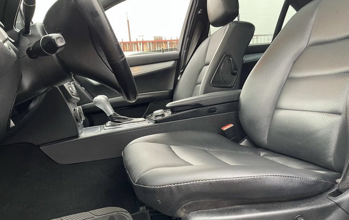 tyautos76's tweet photo. ⚡️⚡️NIGERIAN USED MERCEDES BENZ C300 2008 MODEL..In Excellent Condition. Buy and Drive

👉Price: 3.5M
👉Kindly 📞 08065119924 for Inspection
📍ABUJA https://t.co/CkSwtbfAow