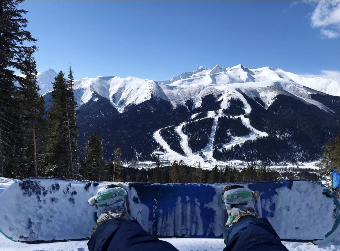 avborodinaa's tweet photo. GM friends! 

I wish you a good Sunday ! ❄️✨

#mountains #northcaucas #snowboard https://t.co/CUVqxxBBoJ