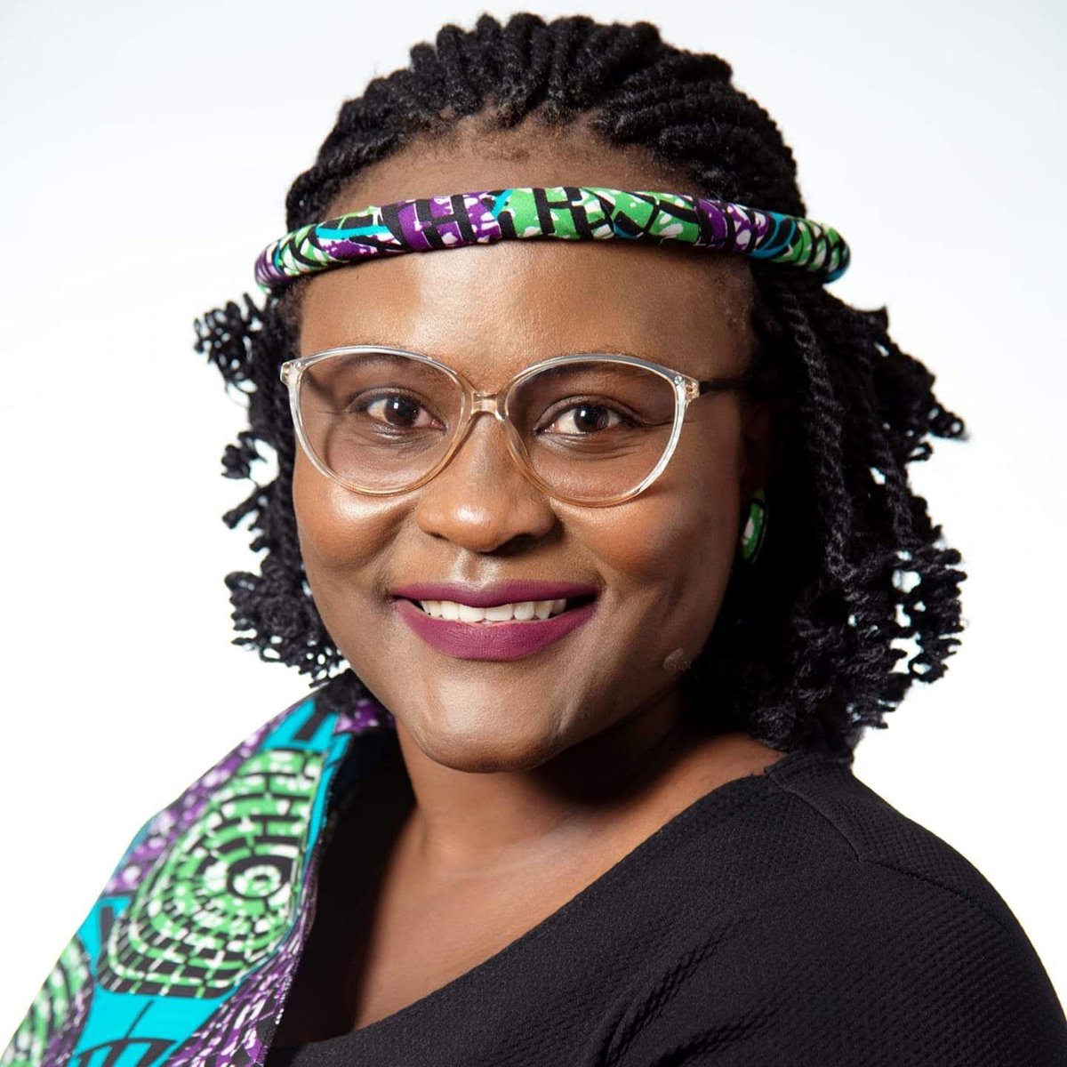 At our #EJWP 5th anniversary, we acknowledge the doors you opened for us @lucychivasa , you opened your home to us takakanyika &accessed us media houses.May you thrive always. We celebrate you always #IWD22 #WomenHistoryMonth @memorykadau @amnesty_zim @LRFZimbabwe @FulbrightPrgrm