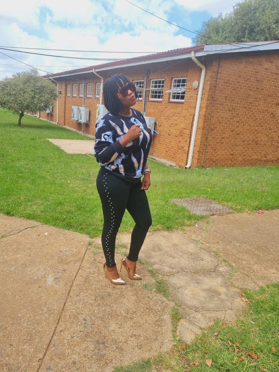 Emakhosini_'s tweet photo. You can't go back and change the BEGINNING, but you can start where you ARE and change the END.
#HappySunday 
#KoenaYaMadiba https://t.co/CRY4E5EHAS