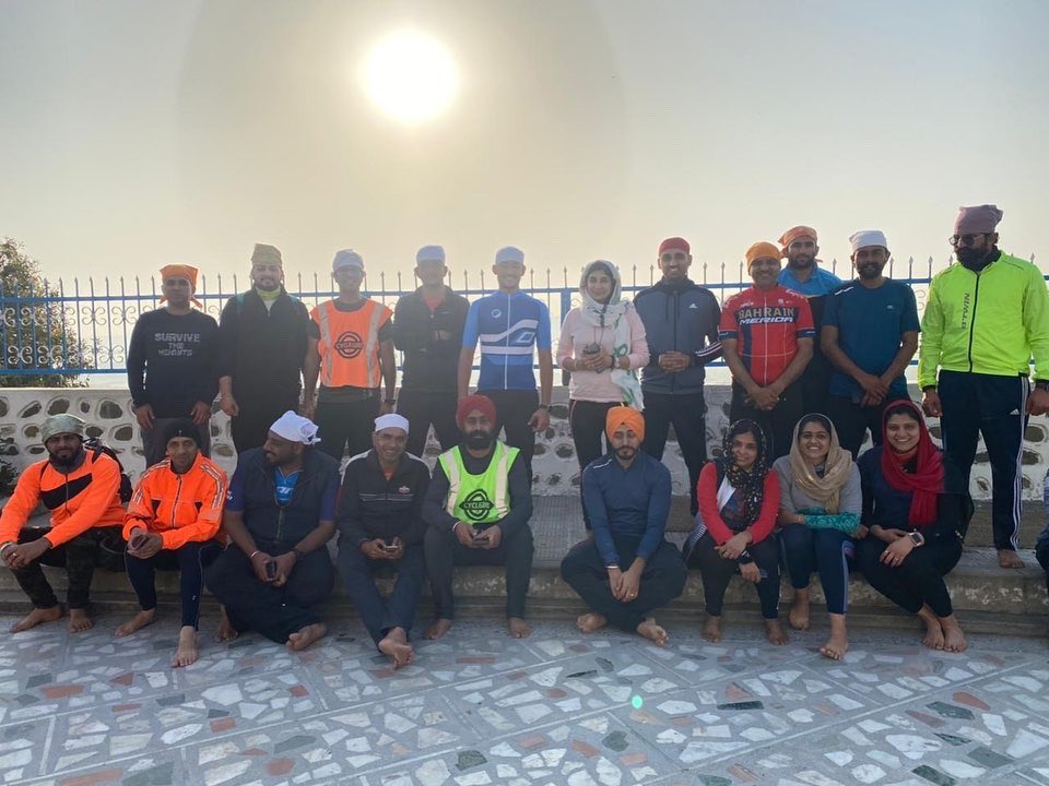 devoirtech's tweet photo. First Century ride Chandigarh to Ropar. Full on fun 🤩 Sometimes we ourselves don’t know what we are capable off 🙌 #cyclinglife #100kms #cyclegiri
#GRCIndia #GiantRidingClub #GiantIndia #GiantBicycleIndia #Giant #GiantBicycles
#Elementretail #cycling #cyclinglife #RideGiant https://t.co/aFsqiqZG0T