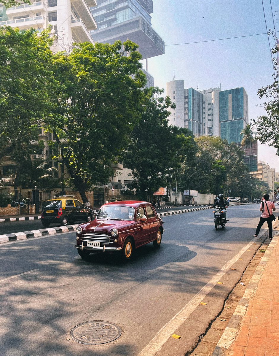 ayushpranav3's tweet image. Vintage Bombay!