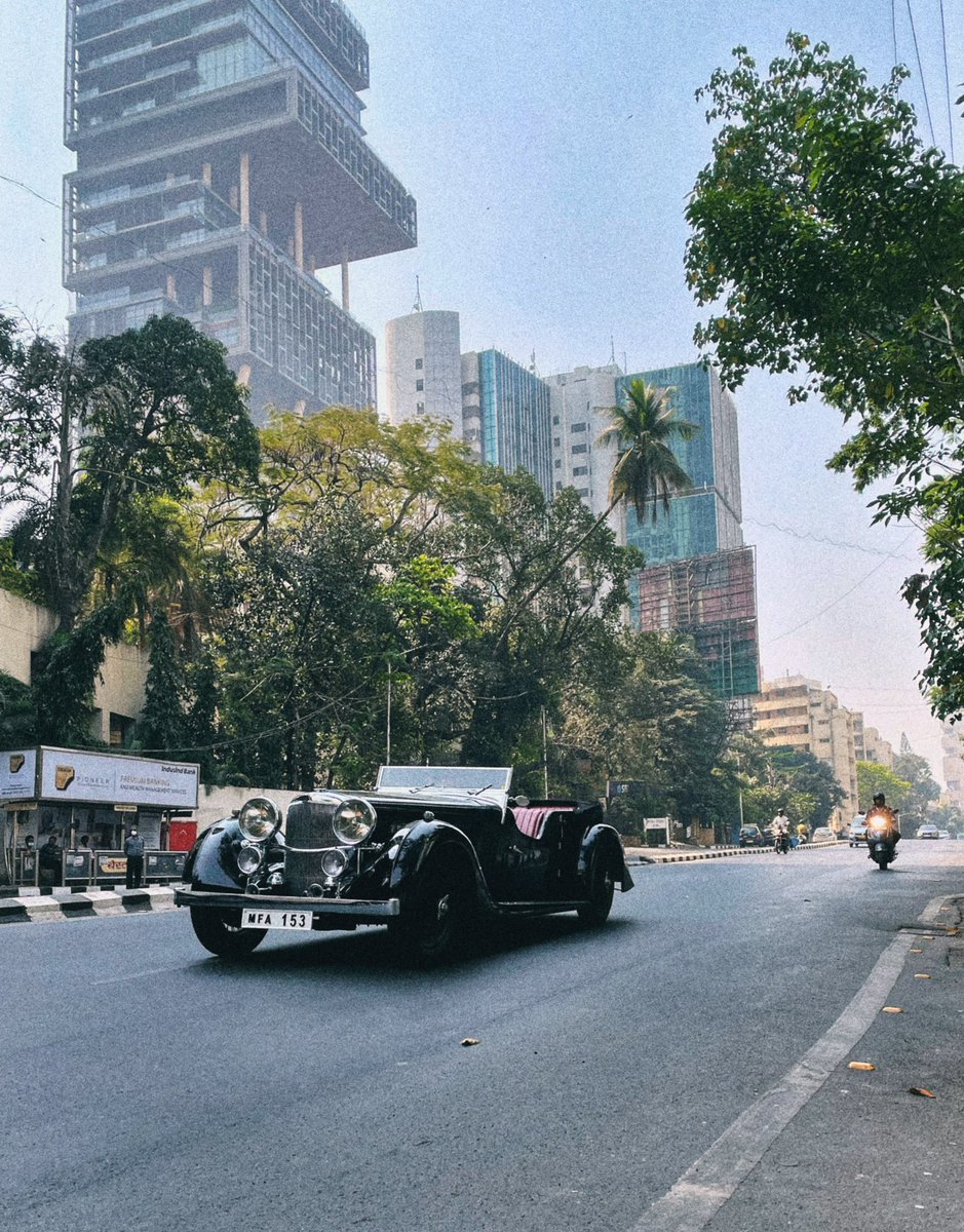 ayushpranav3's tweet image. Vintage Bombay!
