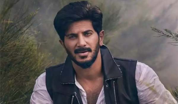 dinamalarcinema's tweet photo. வயதான கேரக்டரை விரும்புகிறேன்: நடிகர் துல்கர் சல்மான் #DulquerSalmaan #DQ #OldCharacter https://t.co/6uSqq4heoj https://t.co/w7xbY0ivow
