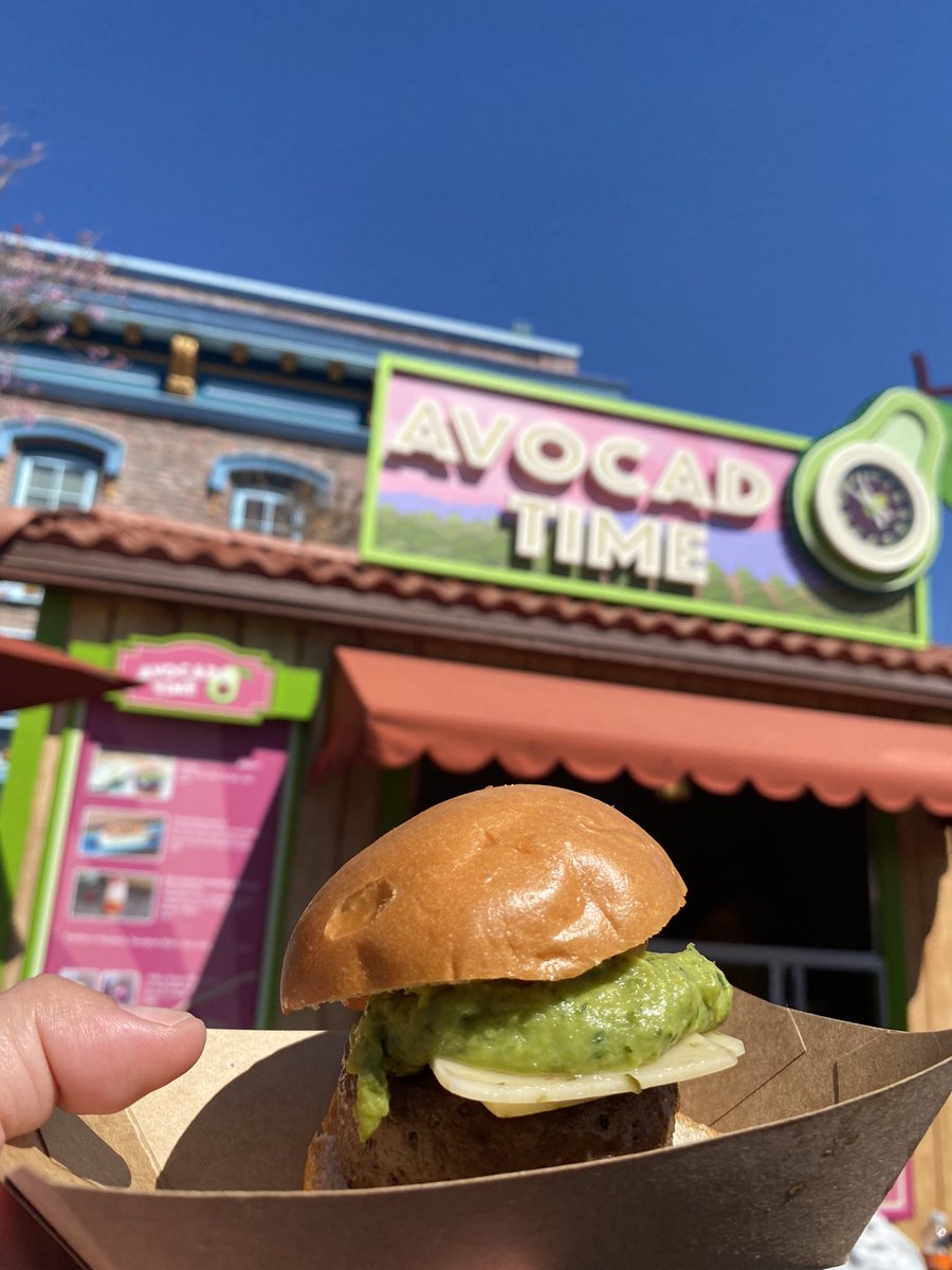 Classic Hits 103.7 tweet media