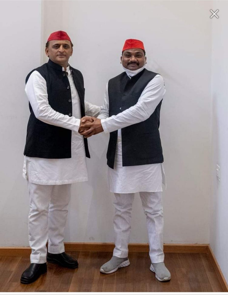 prof_bhupendra's tweet photo. ख़्वाब टूटे हैं मगर हौंसले ज़िन्दा हैं
हम वो हैं जहॉ मुश्किलें शर्मिदा हैं…!!
प्रोफेसर भूपेंद्र कुमार चमार
345 सगड़ी विधानसभा आजमगढ़
@yadavakhilesh https://t.co/1CruWP7L9G