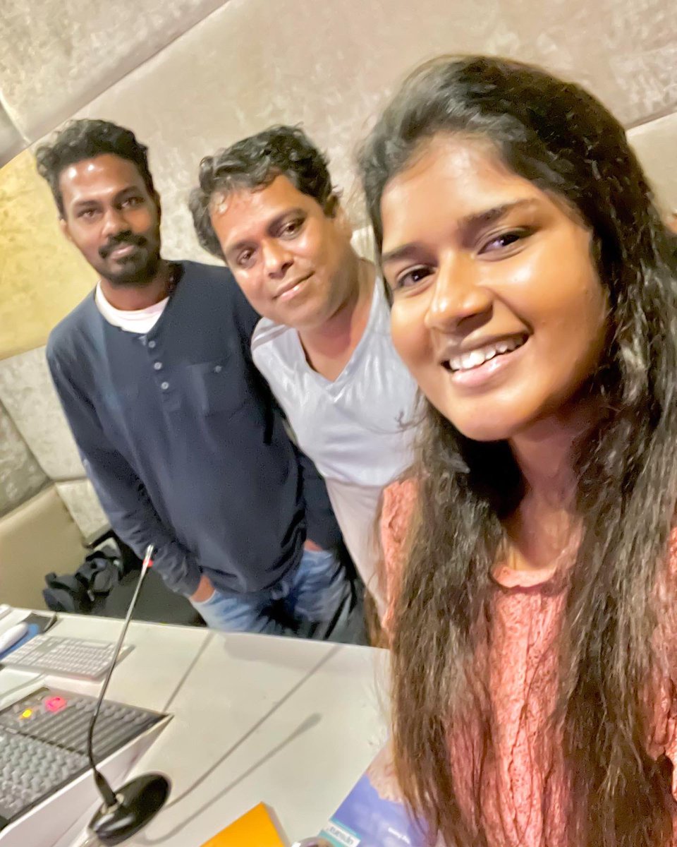 akshayapraba's tweet photo. #EtharkumThunindhavan 
My sincere gratitude to director Pandiraj sir @pandiraj_dir for believing in me and giving me this opportunity also MSRaj sir for moulding my modulations through out the film 
Hope we work soon again 🤗
- Voice of Aadhini #akshayapraba https://t.co/drhpMI7JZC