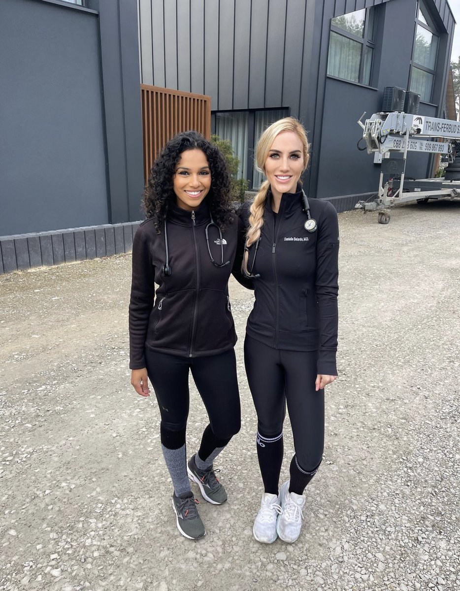 DBelardoMD's tweet photo. First day providing medical aid at the Poland-Ukraine border for so many brave refugees, and our volunteer team happens to be all women. For anyone that says women are weak, I beg to differ. If women ran the world, we wouldn’t be in this mess in the first place. https://t.co/dnKYzqqosZ