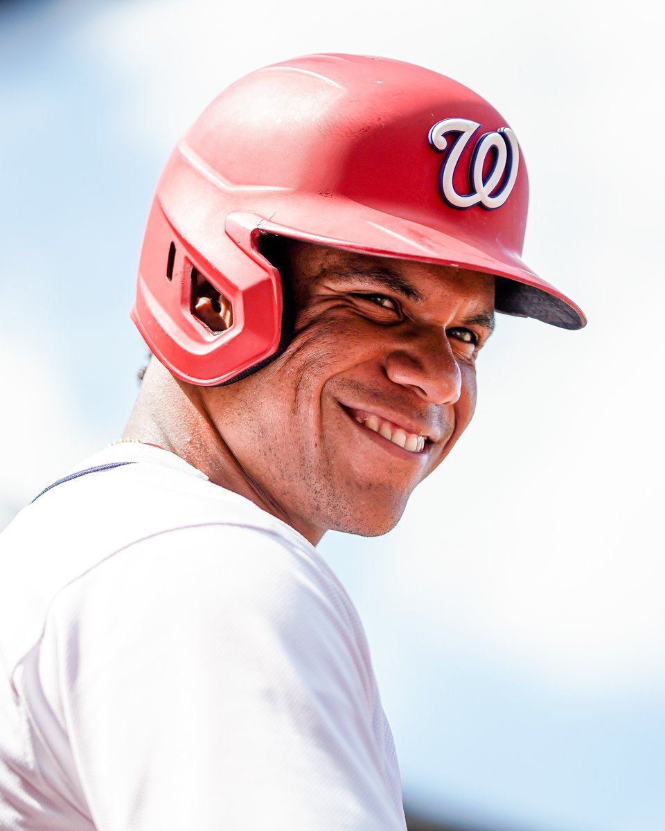 Nationals's tweet photo. 1 less hour                        1 hour closer to 
of sleep                             baseball https://t.co/JyWzk38Gs5