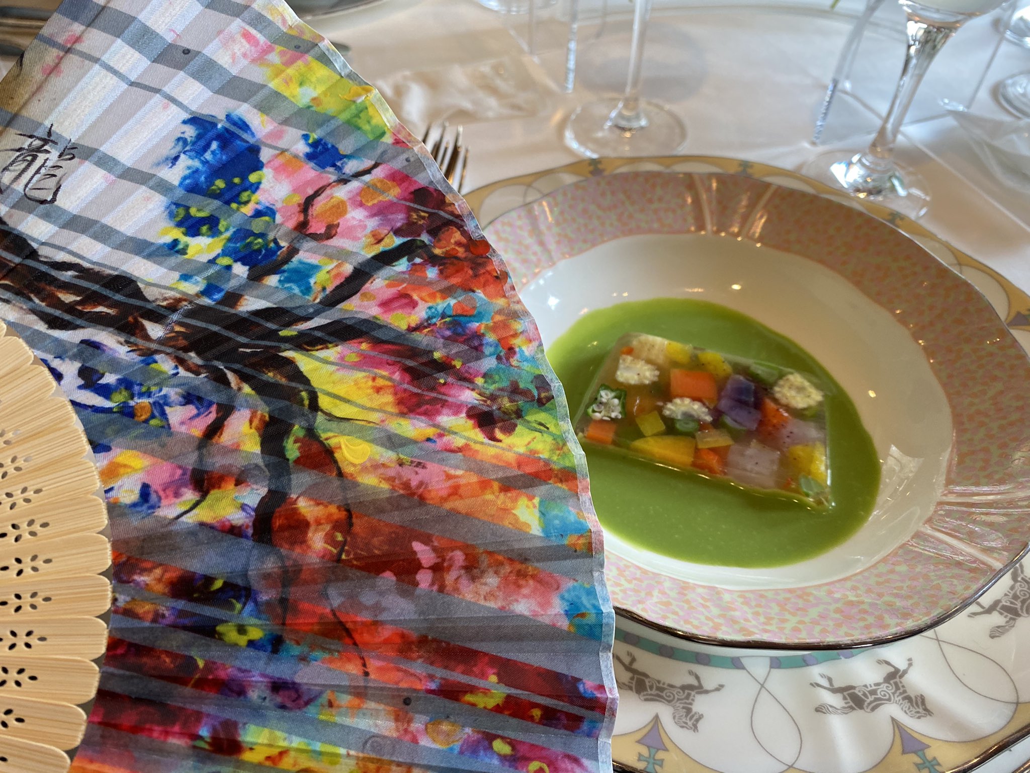 龍玄とし　Toshl 幸せの木　扇子　スワロフスキー　新品 龍玄とし ToshI 幸せの木 扇子ブル－スワロフスキ－XJAPAN