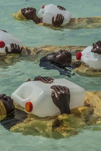 womensart1's tweet photo. Photographer Anna Boyiazis documented the Panje Project enabling Zanzibari girls to learn to swim #WomensArt https://t.co/koyallrRR7