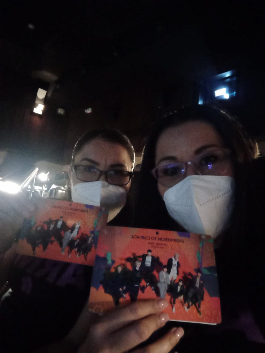 CaryGradilla's tweet photo. Thank you @BTS_twt
I love 💜💜💜 https://t.co/t3aPlW0gqw