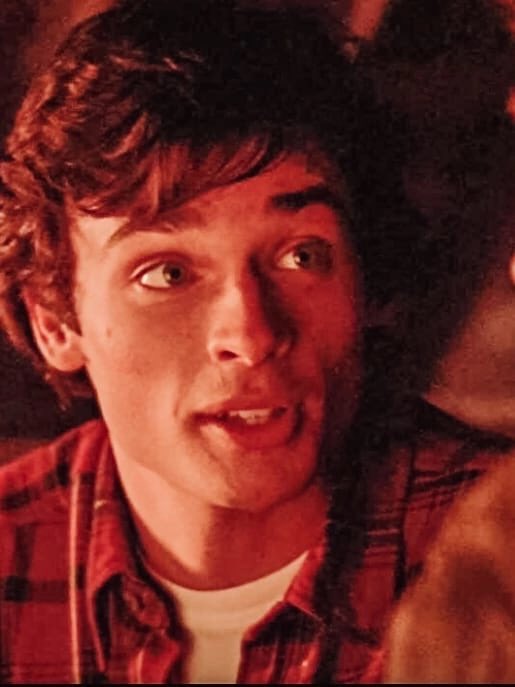 SweetWelling's tweet photo. #ТомУэллинг #TomWelling #smallville #ClarkKent #Superman https://t.co/89BeXbziDp